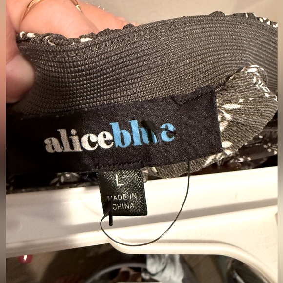 Dark green Midi Skirt with Cute matching belt - Picture 5 of 5